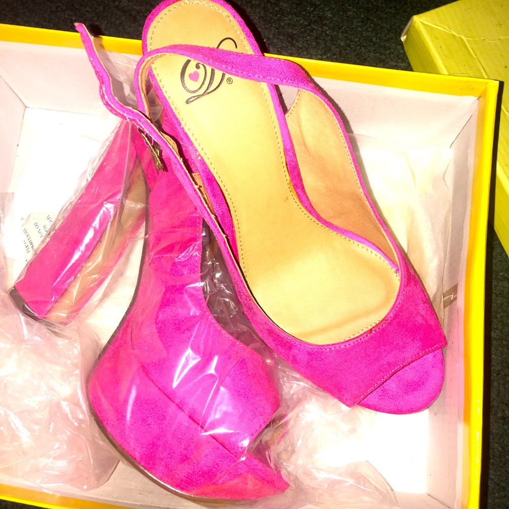 Shoe